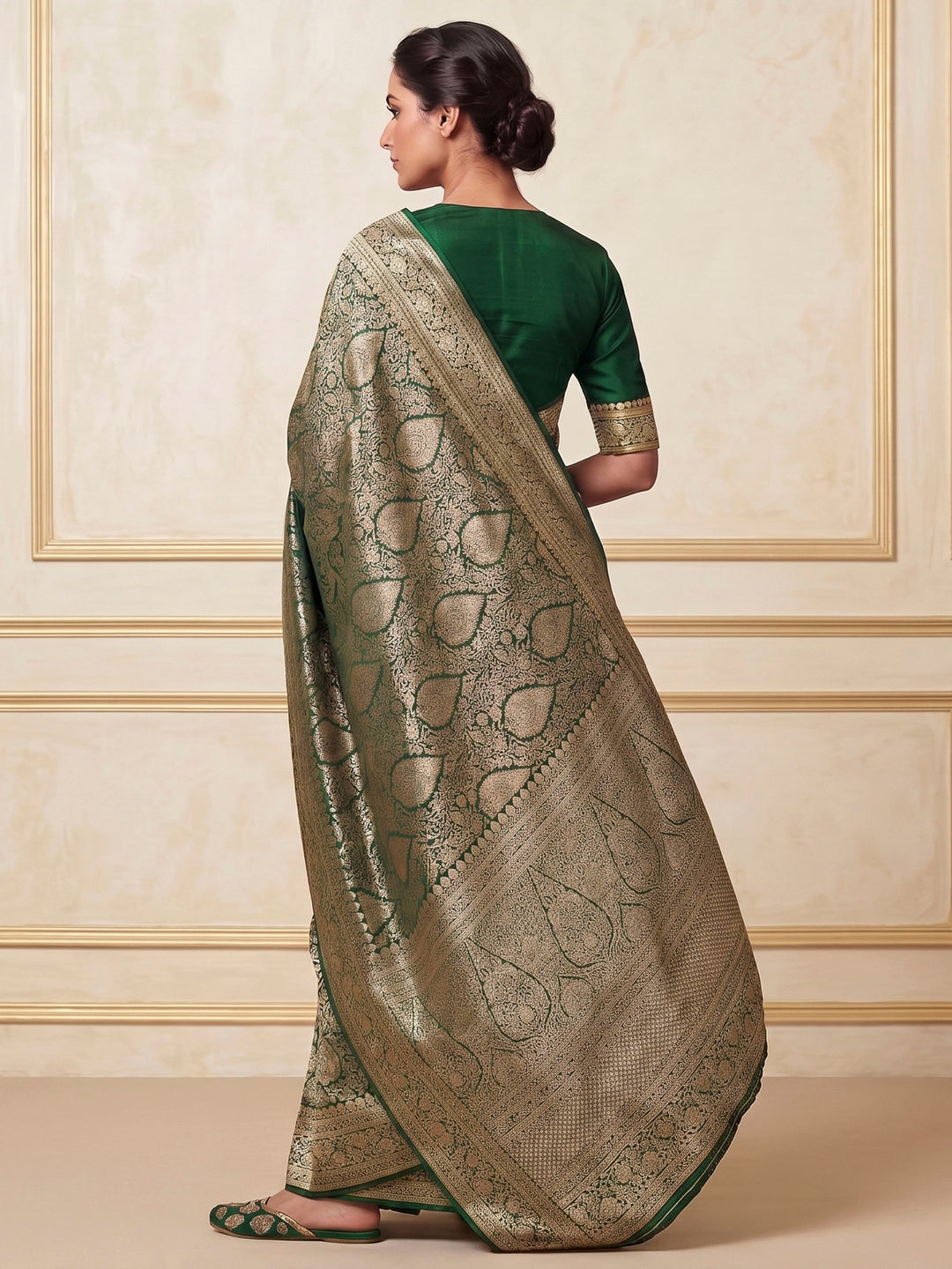 Green Woven Design Art Silk Kanjivaram Saree
