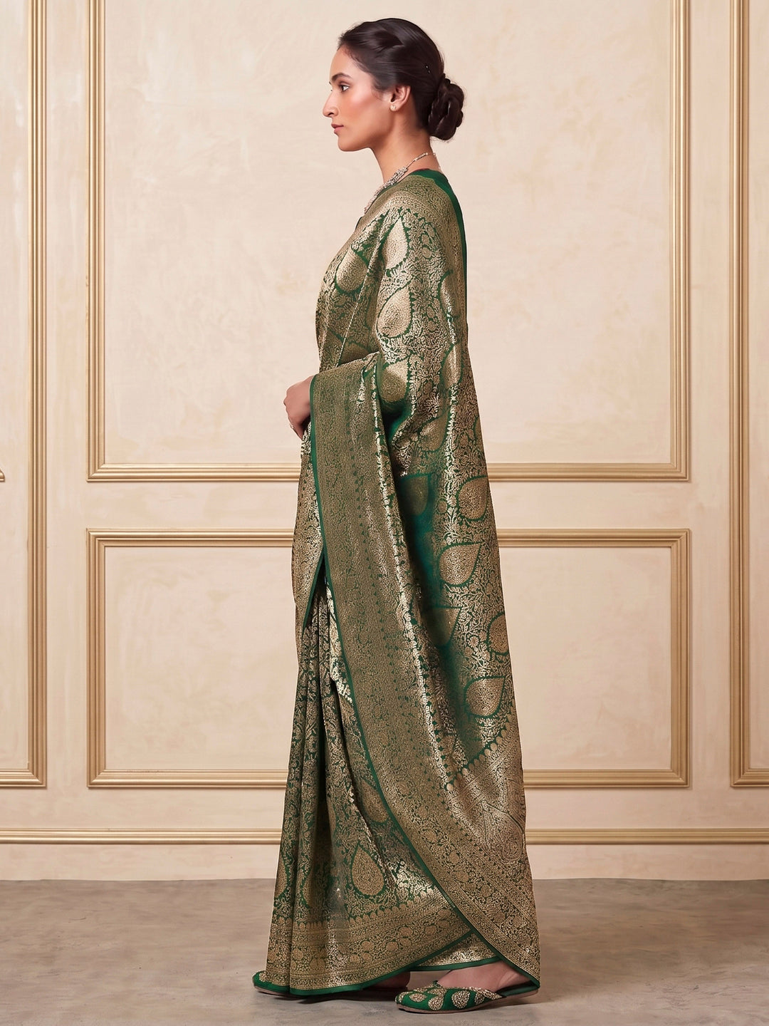 Green Woven Design Art Silk Kanjivaram Saree