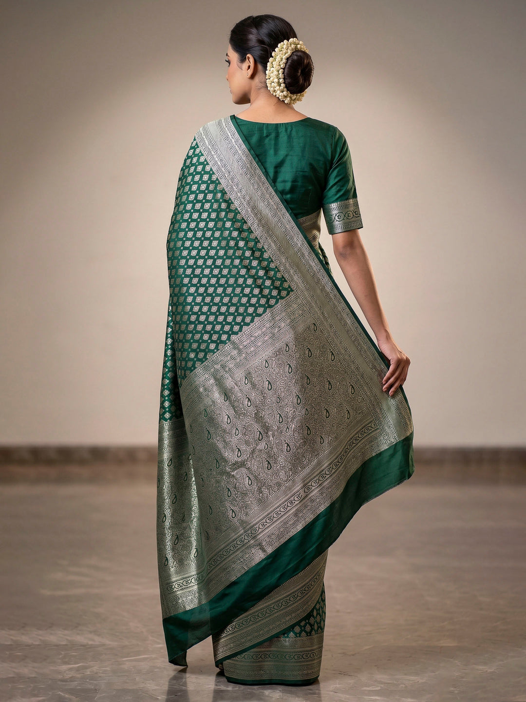 Green Woven Design Art Silk Kanjivaram Saree