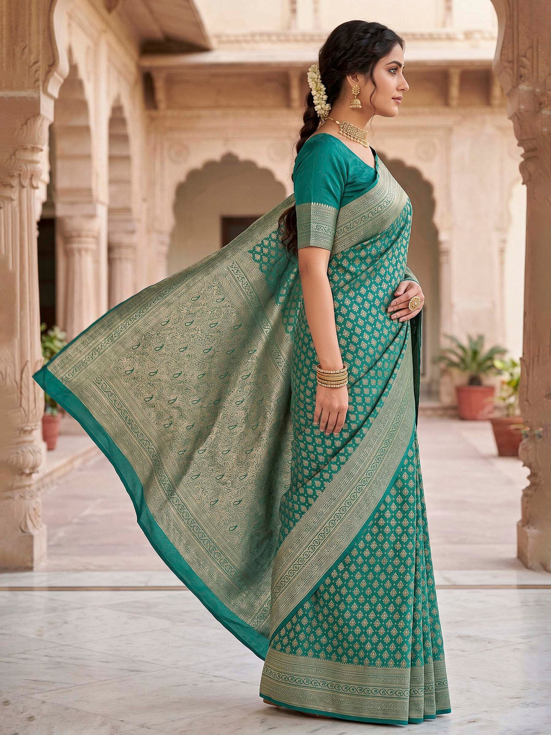 Green Woven Design Art Silk Kanjivaram Saree