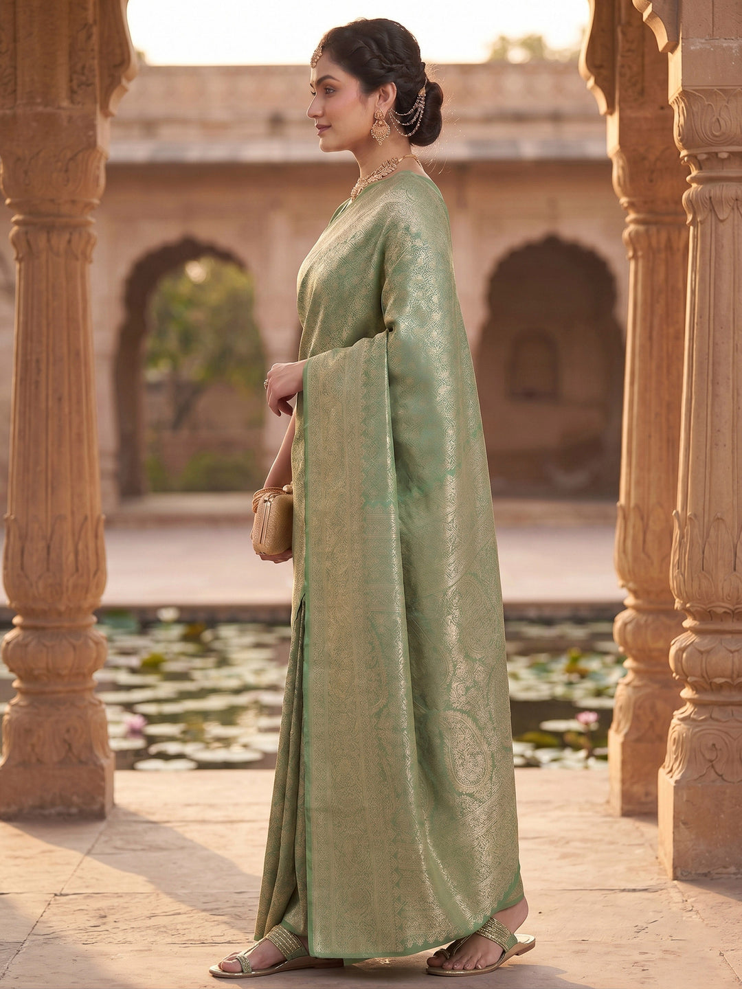 Green Woven Design Art Silk Kanjivaram Saree