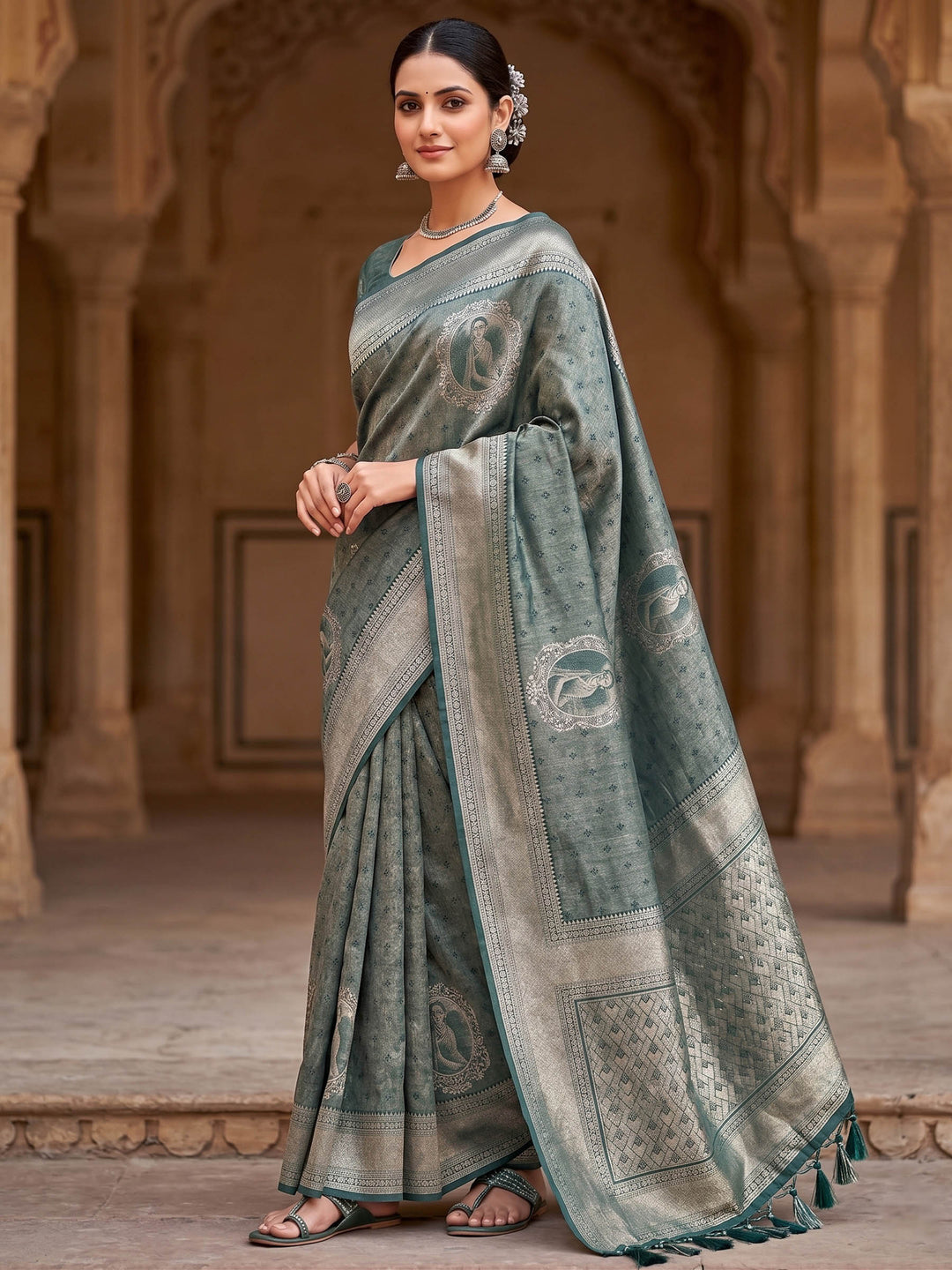 Green Woven Design Art Silk Kanjivaram Saree