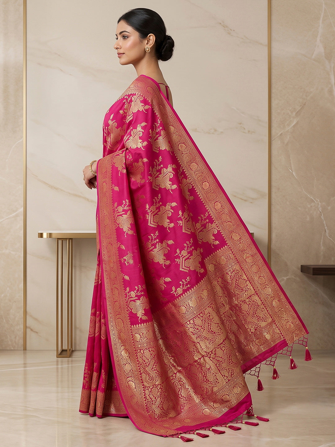 Rani Woven Design Dola Silk Saree