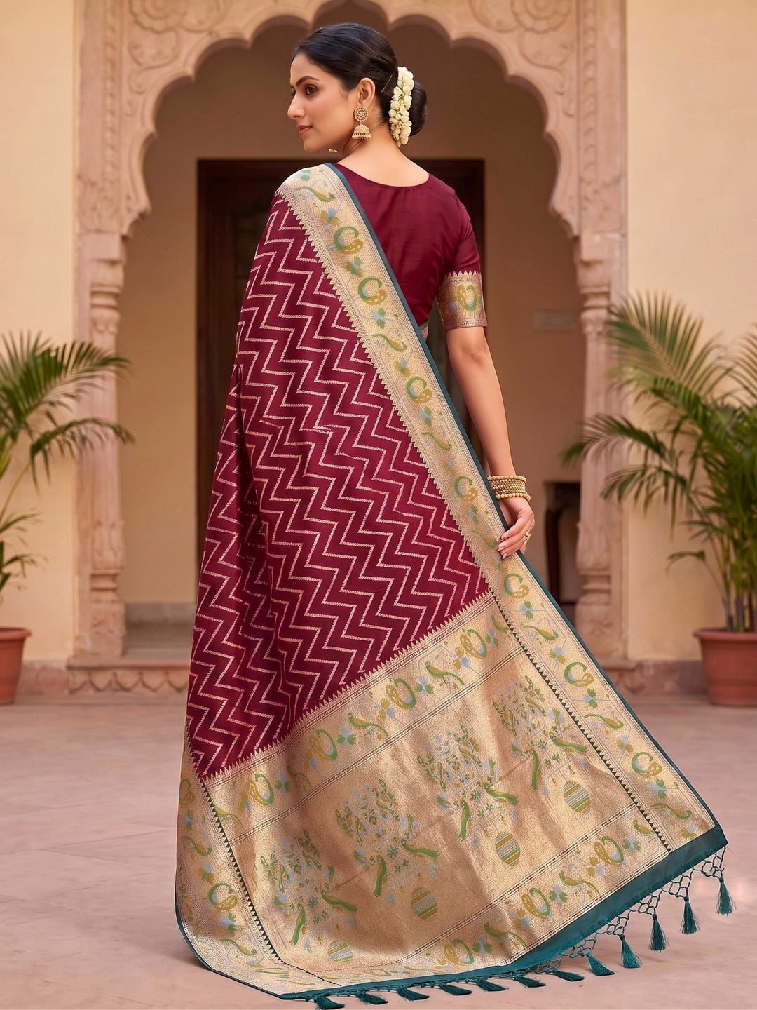 Maroon Woven Design Art Silk Kanjivaram Saree