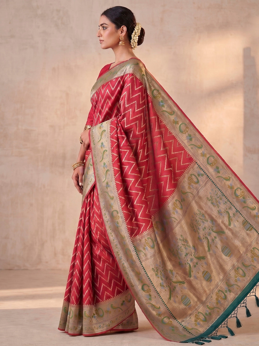 Red Woven Design Art Silk Kanjivaram Saree