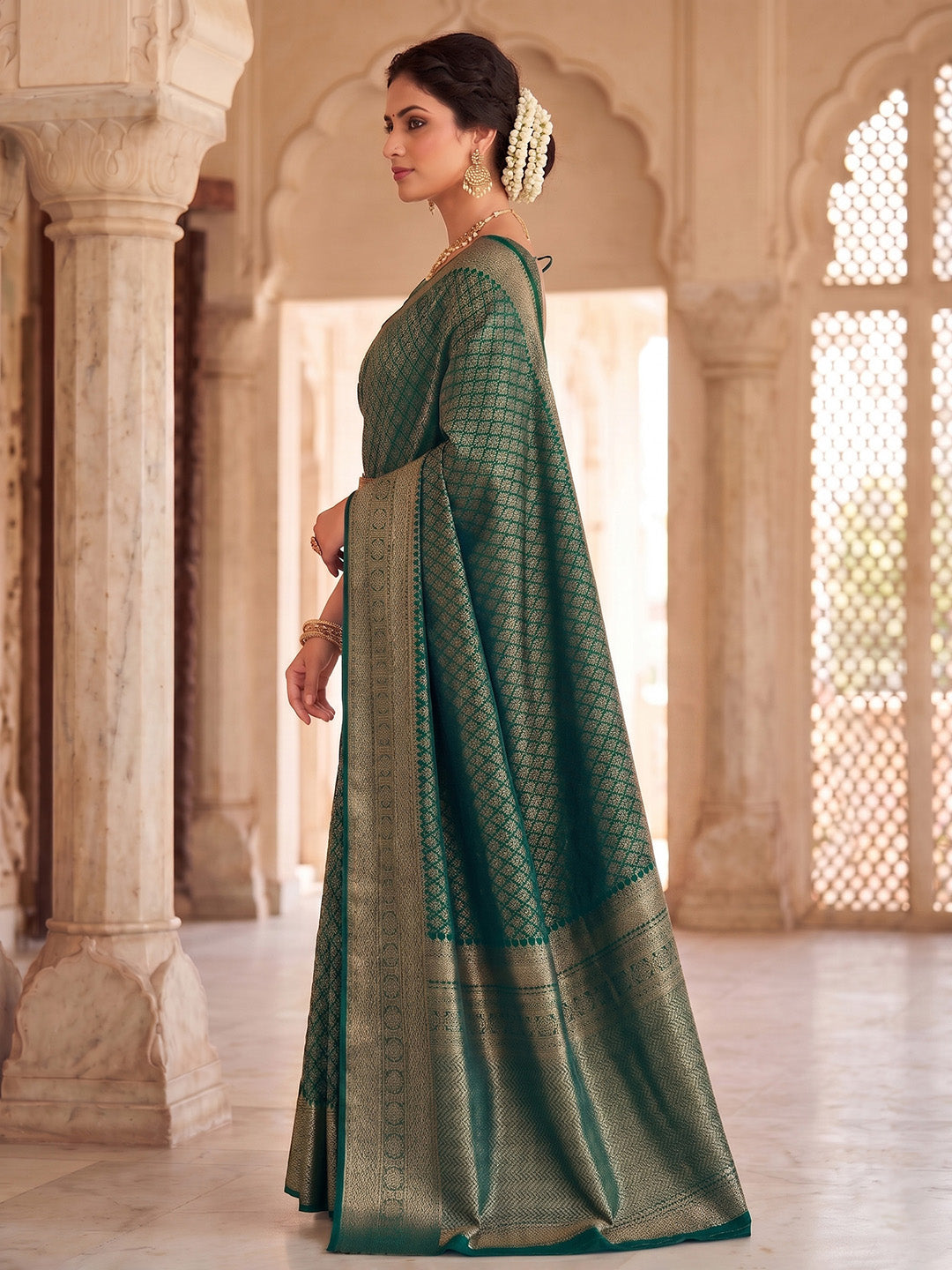 Green Woven Design Art Silk Kanjivaram Saree