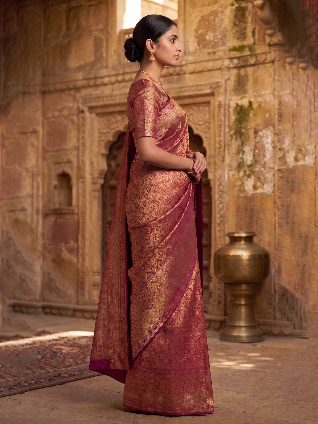 Rani Woven Design Art Silk Kanjivaram Saree