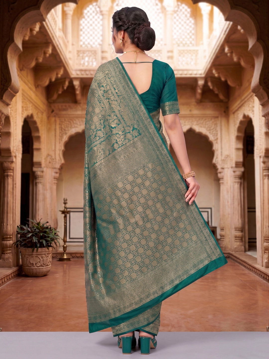 Green Woven Design Art Silk Kanjivaram Saree