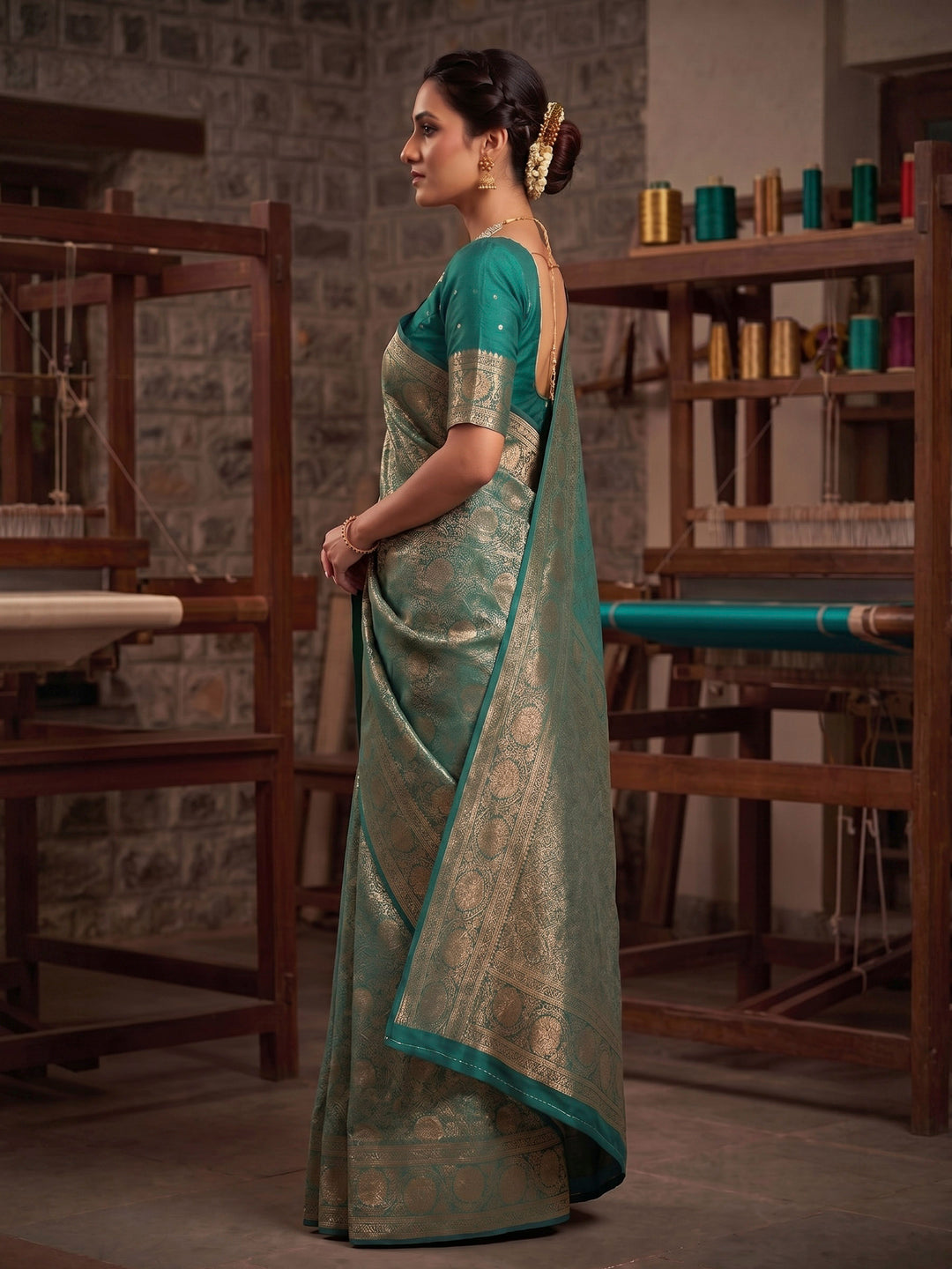 Green Woven Design Art Silk Kanjivaram Saree
