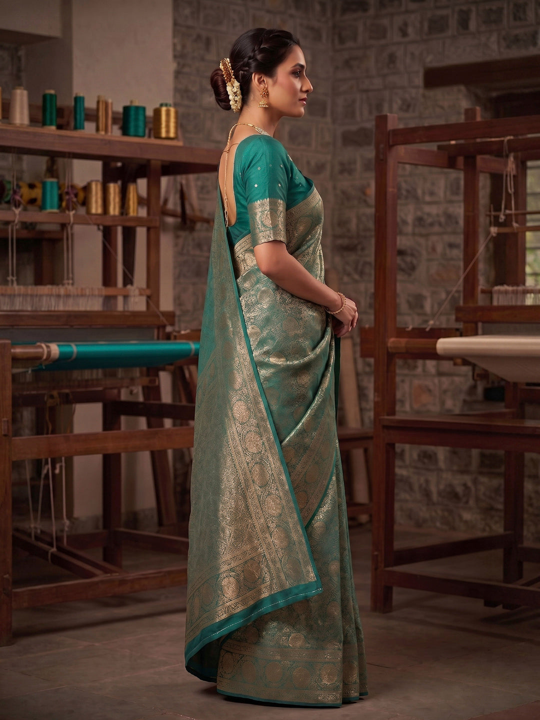 Green Woven Design Art Silk Kanjivaram Saree
