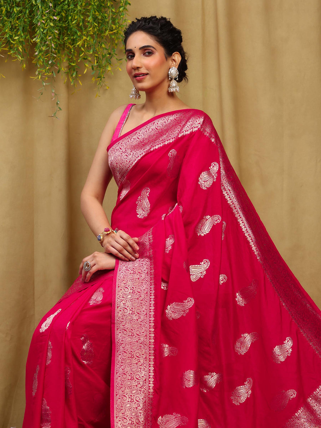 Rani Zari Booti Art Silk Saree