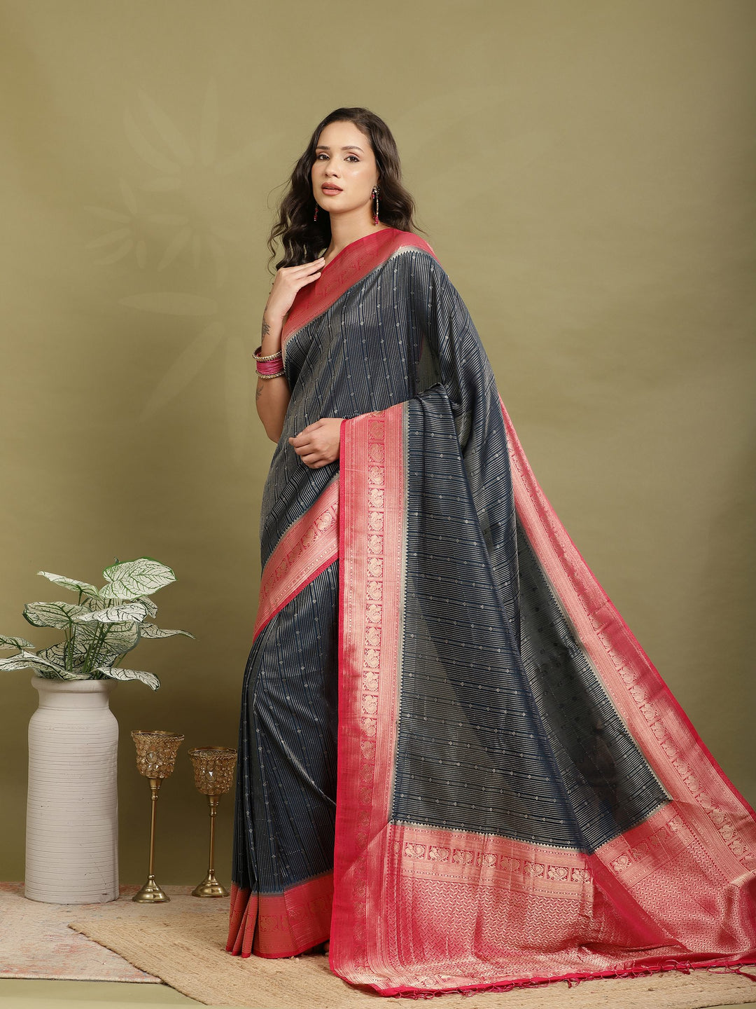 Polka Dot Woven Booti Crepe Saree