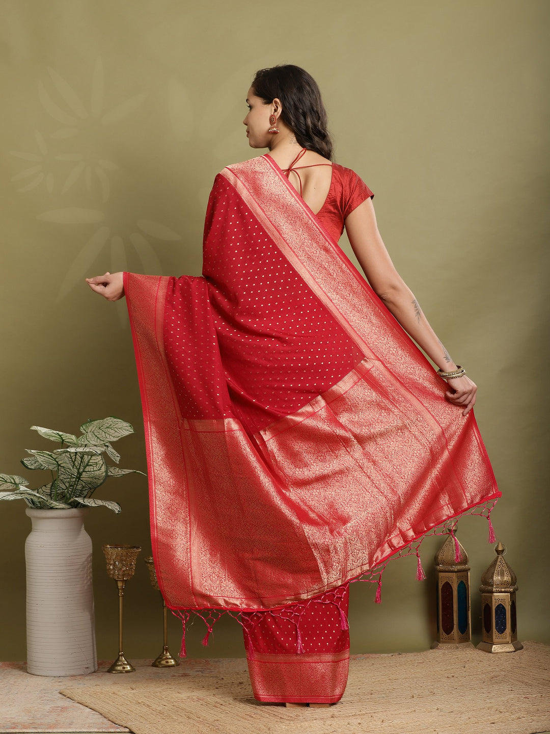 Polka Dot Woven Booti Crepe Saree
