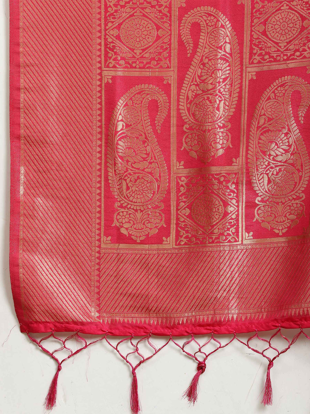 Zari Booti Woven  Crepe Saree