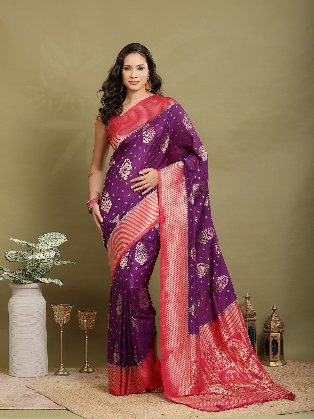 Zari Booti Woven  Crepe Saree