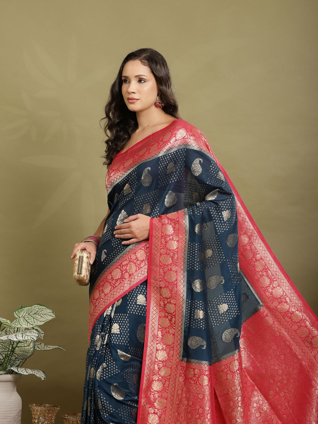 Zari Booti Woven  Crepe Saree