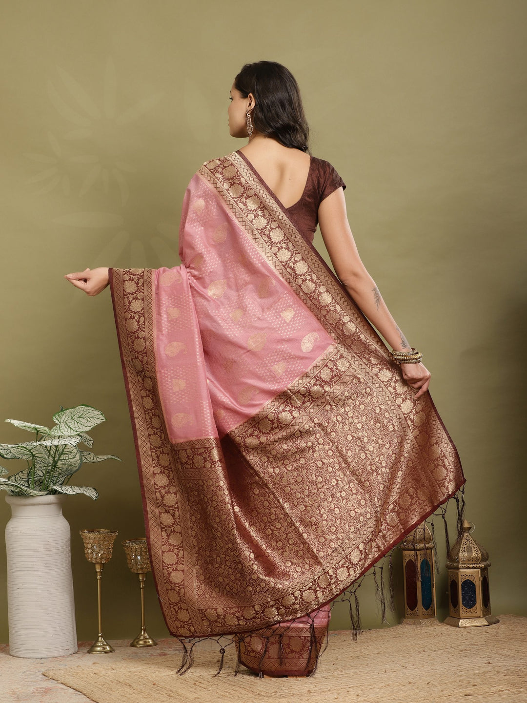 Zari Booti Woven  Crepe Saree