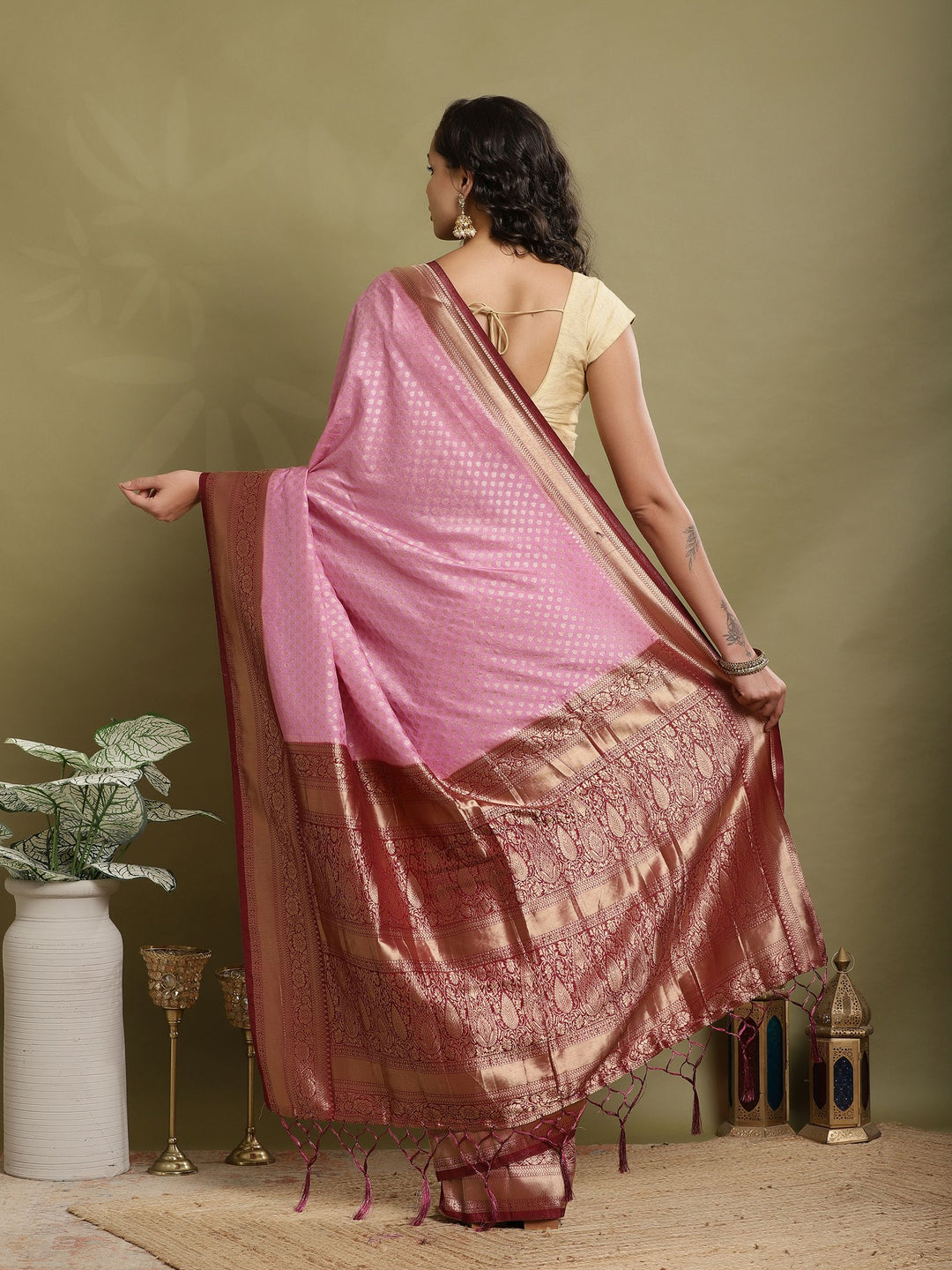 Zari Booti Woven  Crepe Saree