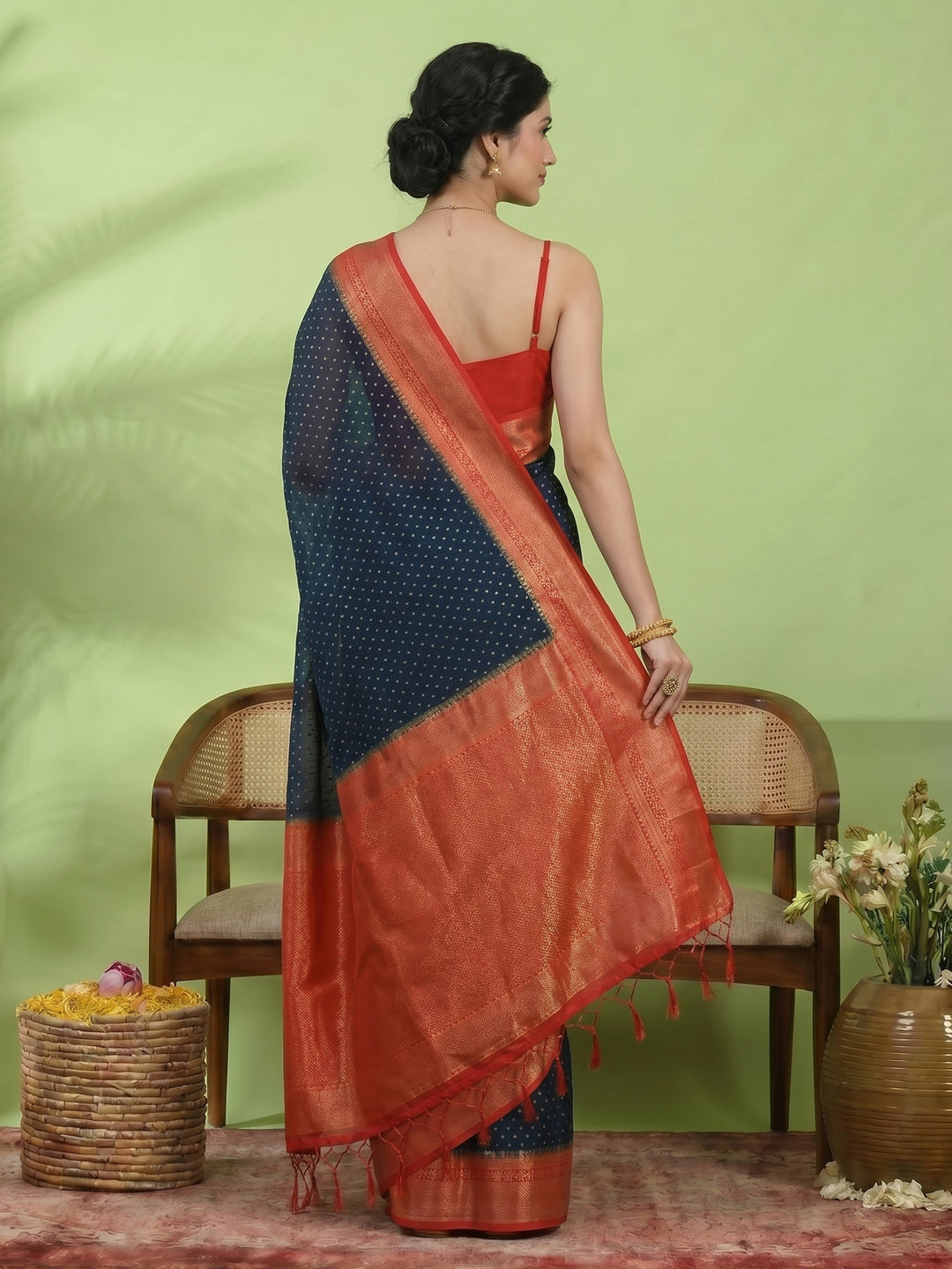 Zari Booti Woven  Crepe Saree