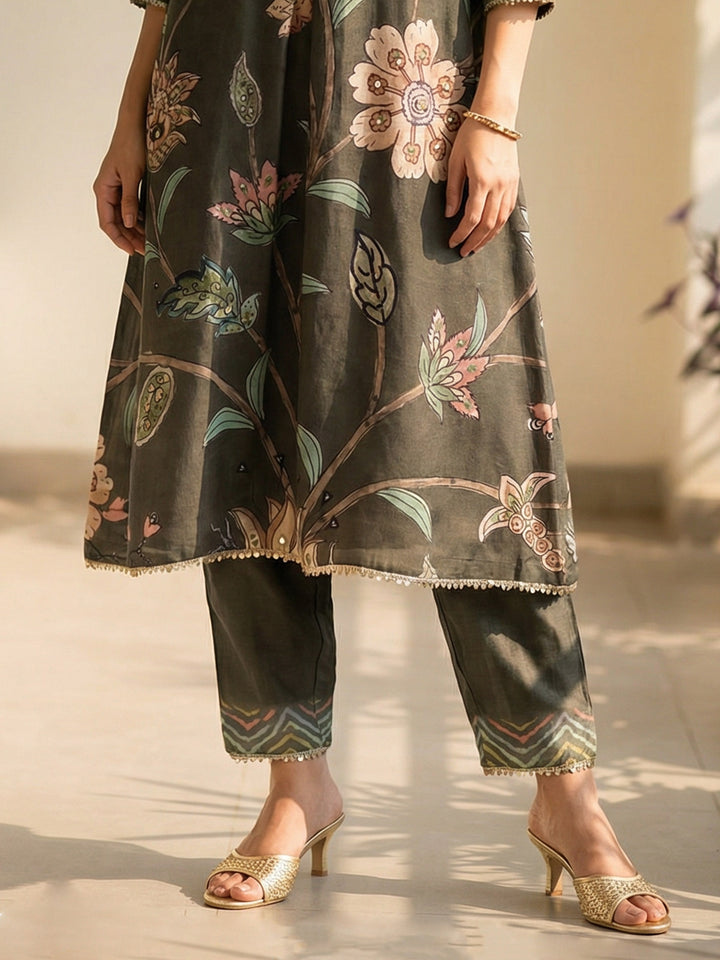 Light Green Crepe Printed Round Neck Kurta Set