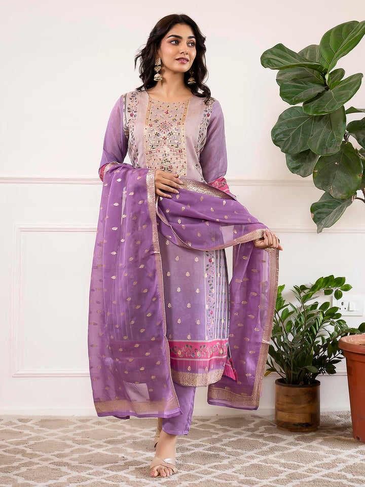 Purple Embroidered Organza Kurta With Pant &amp; Dupatta
