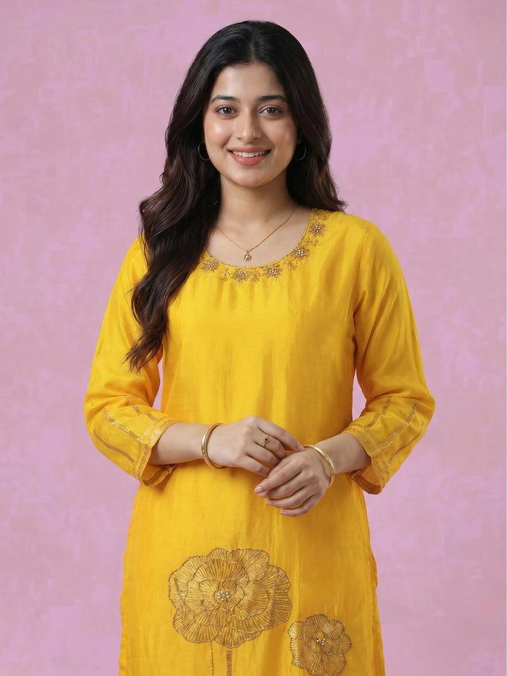Yellow Embroidered Cotton Blend Round Neck Suit Set