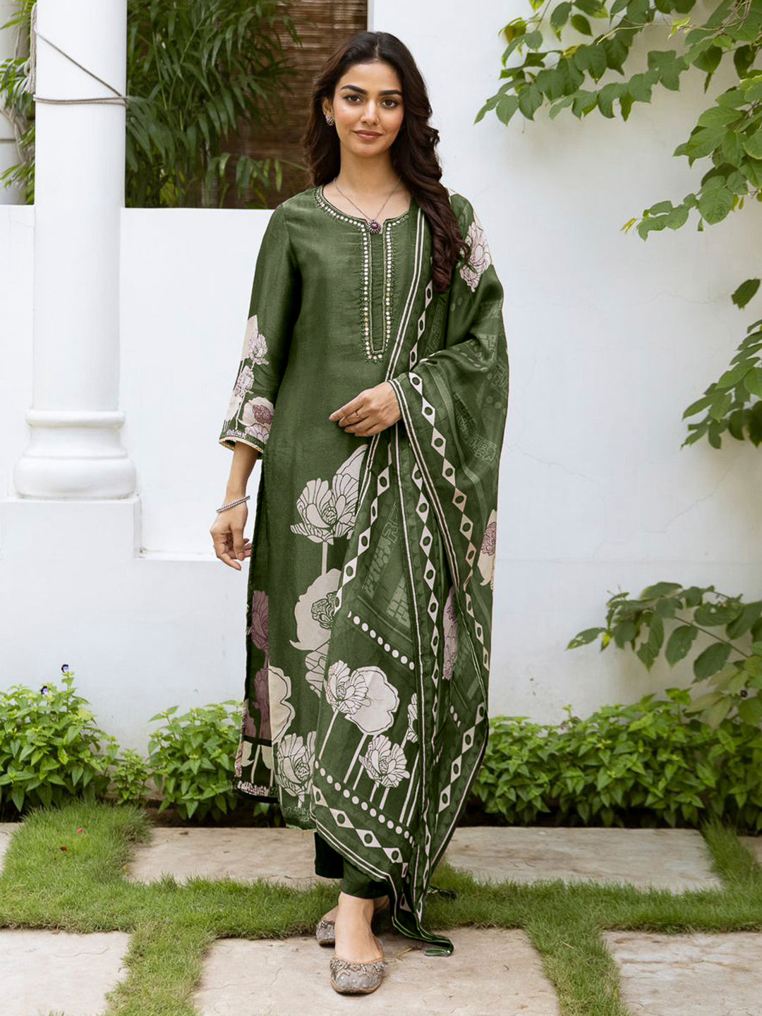 Green Embroidered Tissue Kurta With Pant &amp; Dupatta