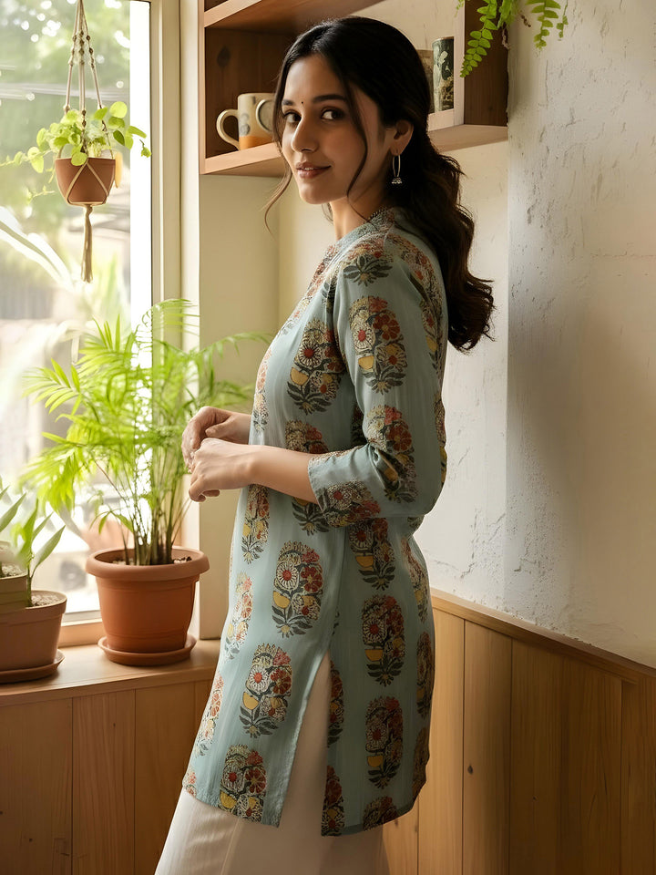 Blue Cotton Blend Printed Kurta