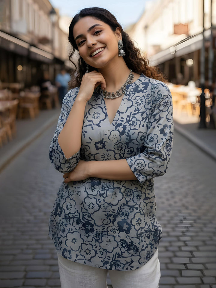 Blue Cotton Blend Printed Kurta