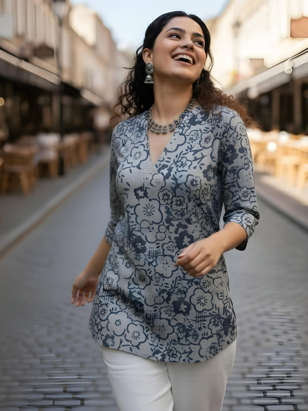 Blue Cotton Blend Printed Kurta