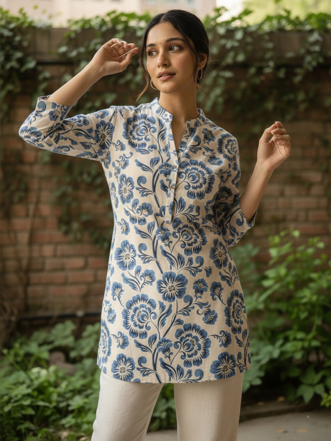 Blue Cotton Blend Printed Kurta