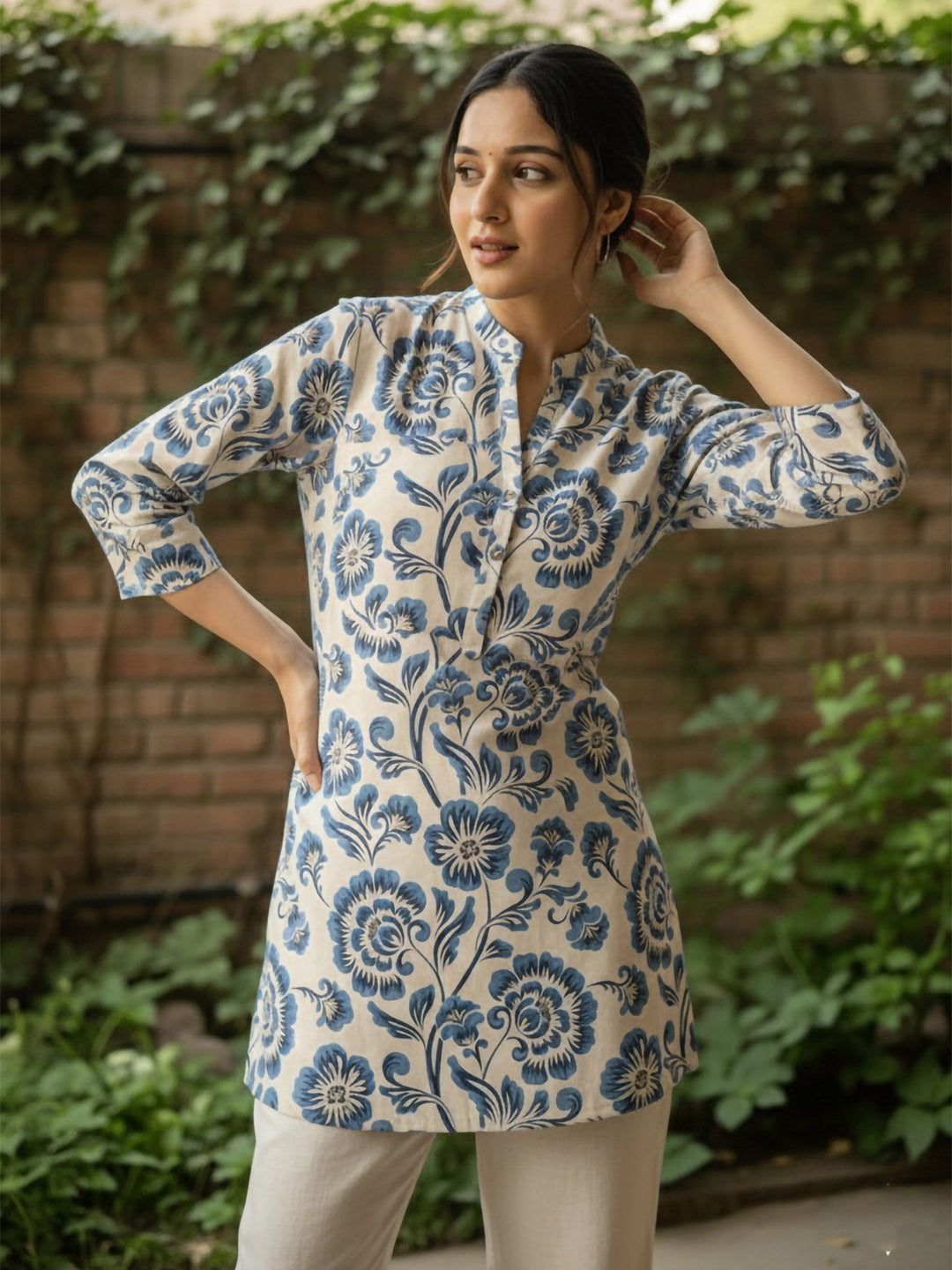 Blue Cotton Blend Printed Kurta