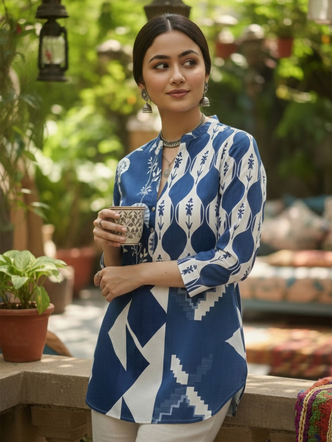 Blue Cotton Blend Printed Kurta