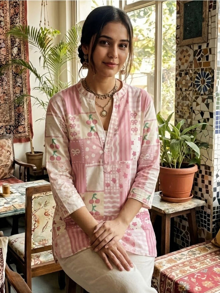Pink Cotton Blend Printed Kurta
