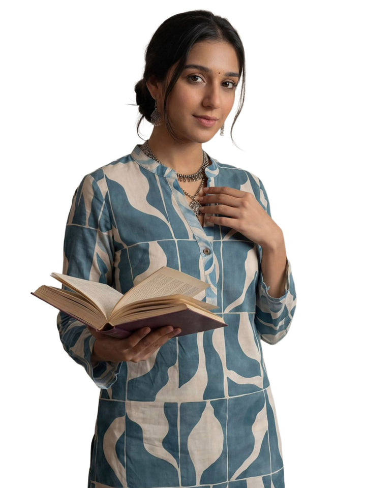 Blue Cotton Blend Printed Kurta