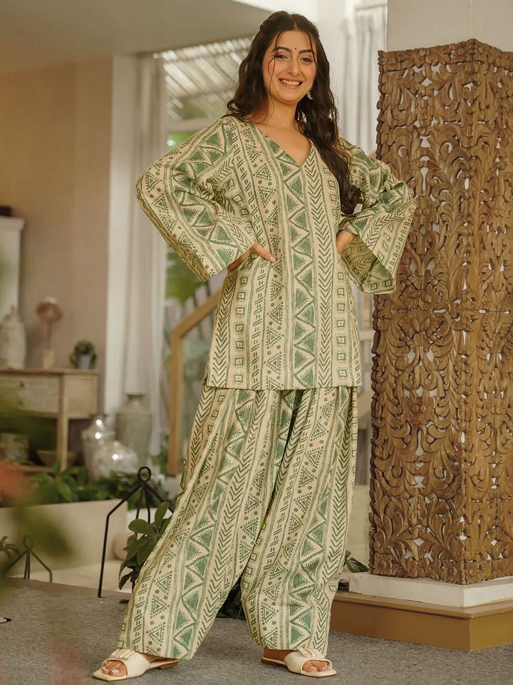 Green Embroidered Cotton Blend Kurta Farsi Salwar with Dupatta
