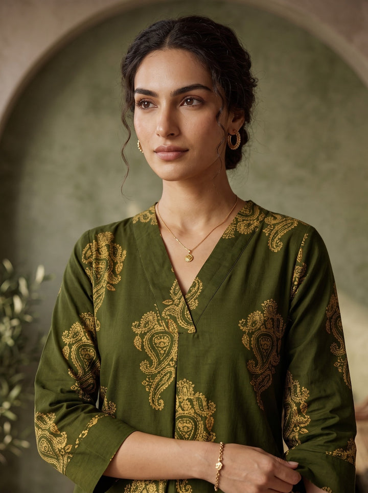 Green Printed Cotton Blend Kurta