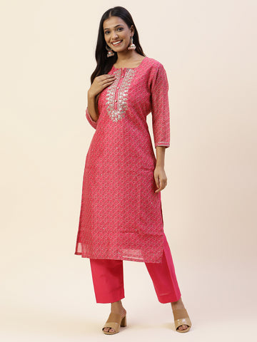 Printed & Yoke Embroidered Chanderi Kurta With Pants