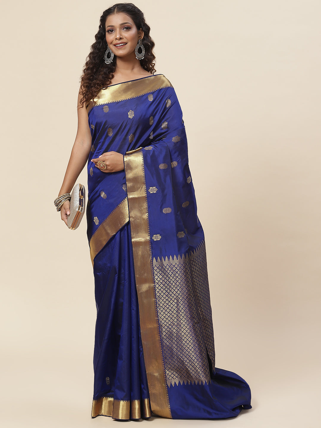 Zari Border Booti Handloom Woven Saree