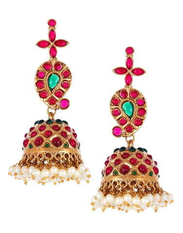 Gold Plated Earrings Embellished With Pearls