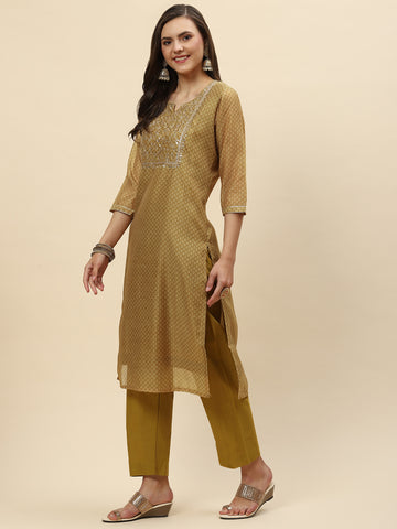 Neck Embroidered & Floral Printed Chanderi Kurta With Pants
