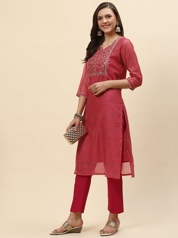 Neck Embroidered & Floral Printed Chanderi Kurta With Pants