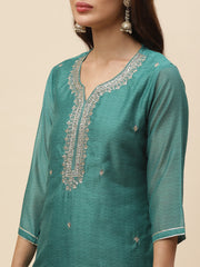 Neck Embroidered Chanderi Kurta With Pants & Dupatta