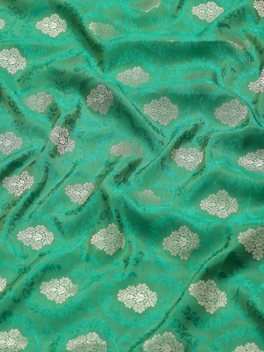 Zari Border Booti Art Handloom Woven Saree